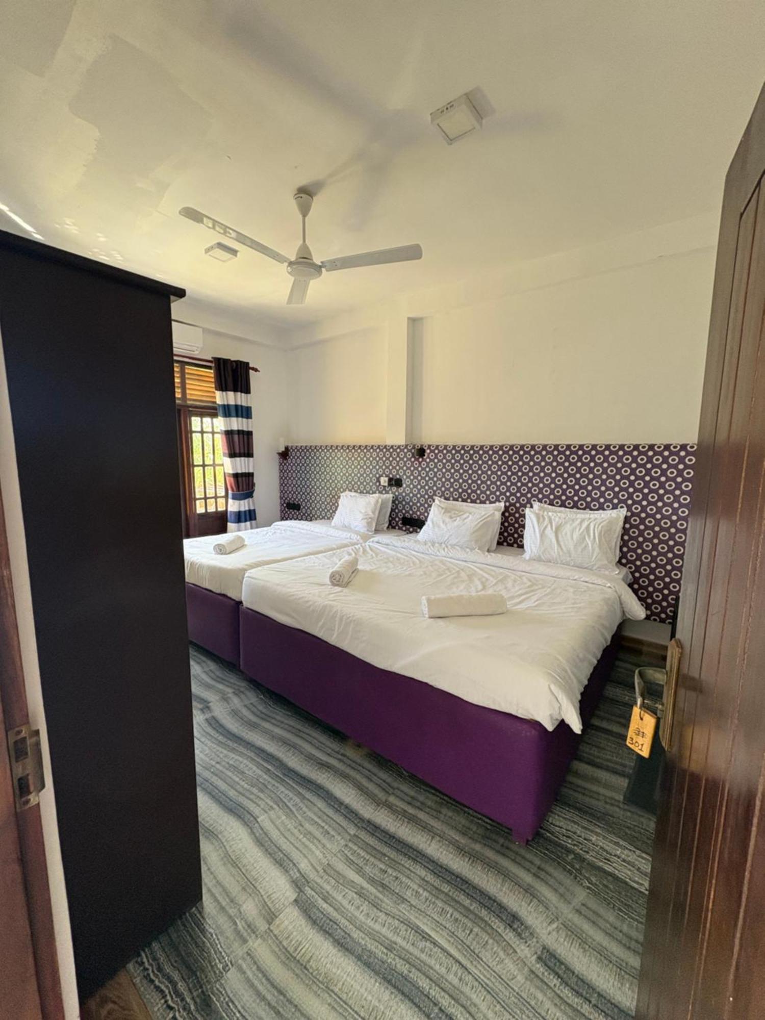 Wake N Flow, Weligama Exterior photo