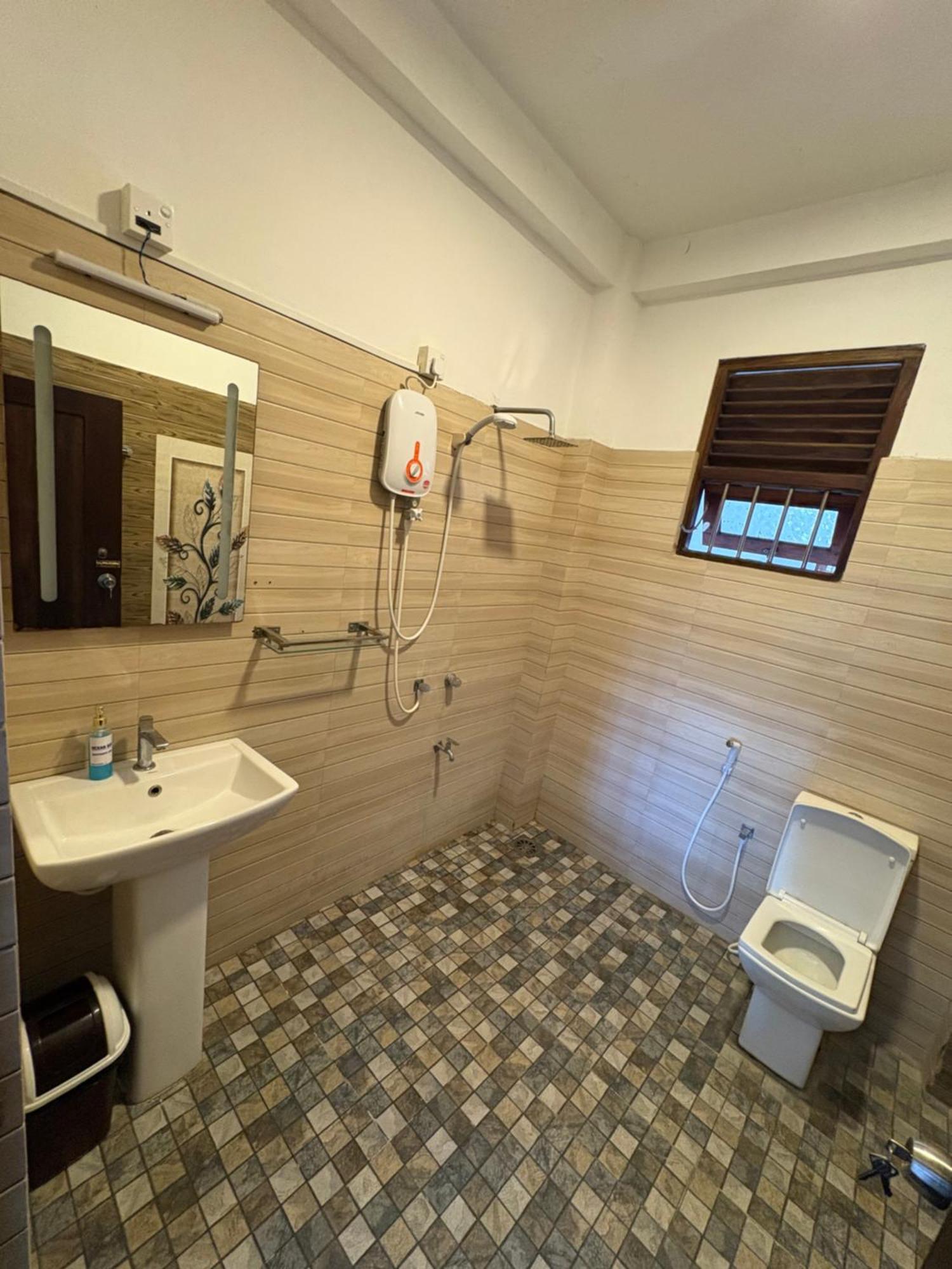 Wake N Flow, Weligama Room photo