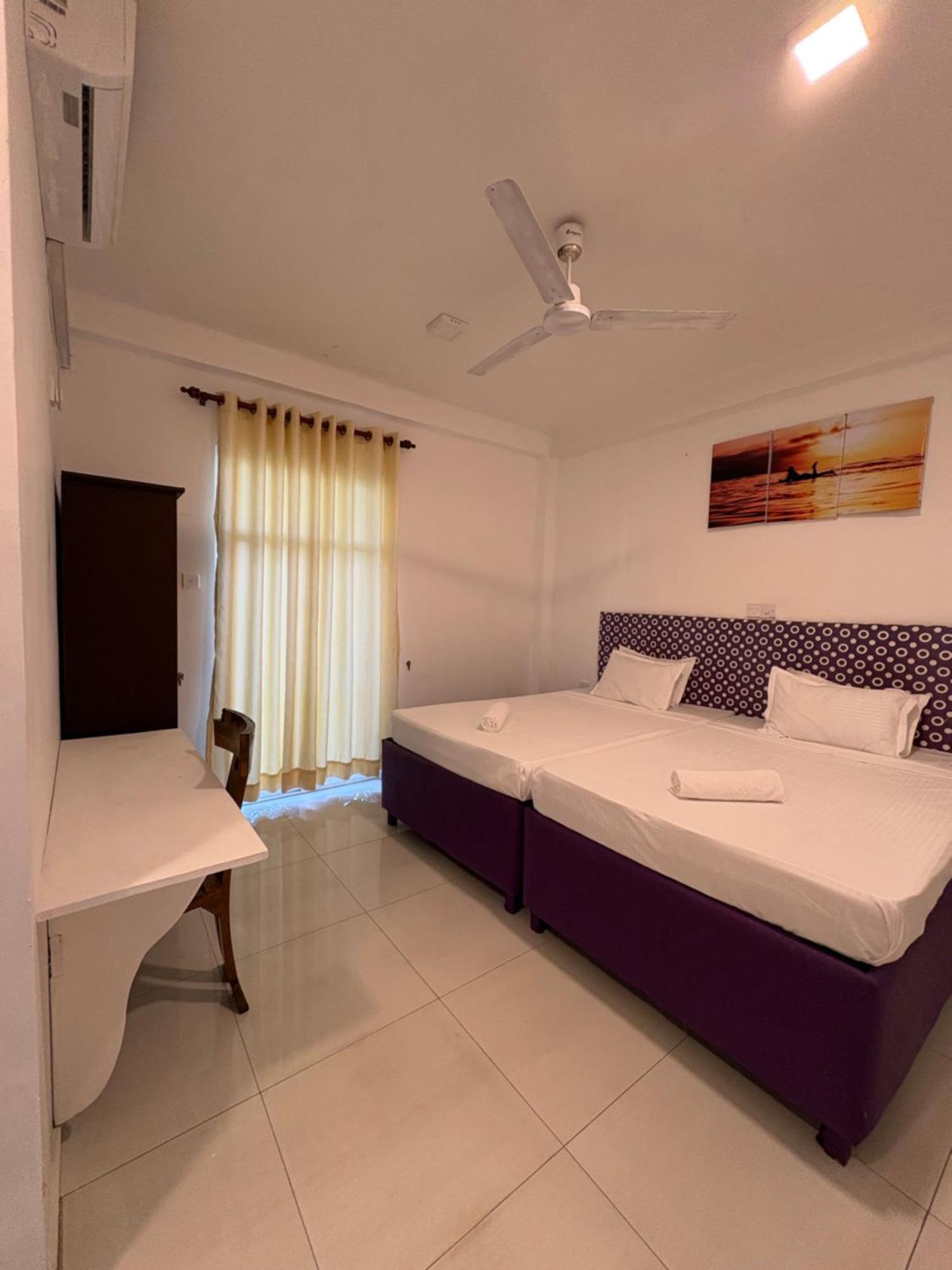 Wake N Flow, Weligama Exterior photo